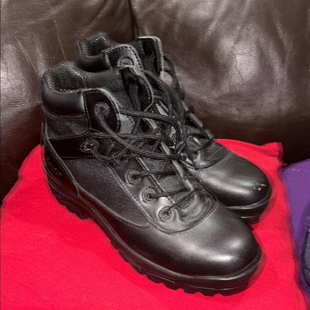 ⚠️final sale ⚠️Die hard boot men size 11